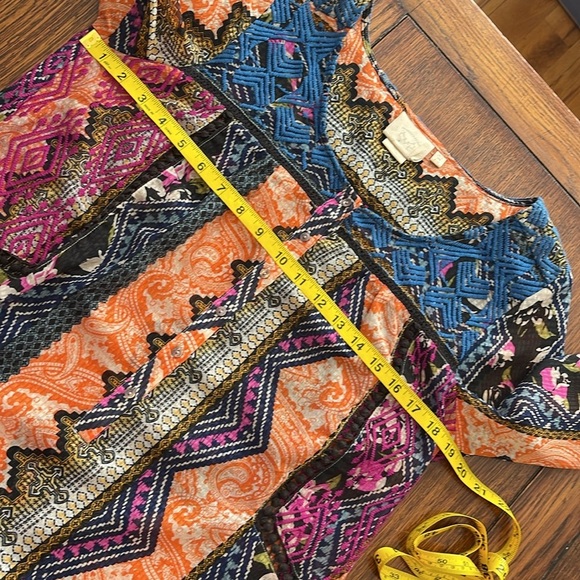 Anthropologie Vanessa Virginia Tribal Global Print Lace Top 3/4 sleeve 8 - Picture 8 of 11